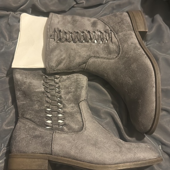 Womens Boots Dolce Mojo Jody Gray Suede Mid Block Heel Slip On Shoes size 7 - Picture 8 of 11